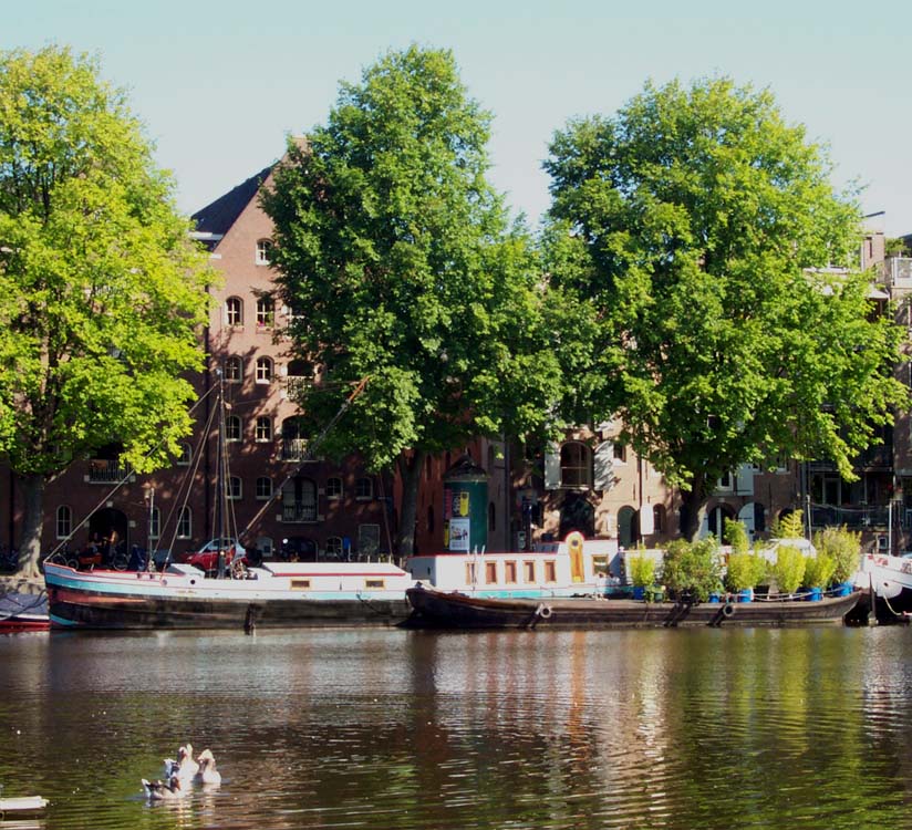 houseboat for rent Amsterdam